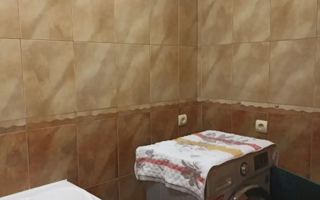 Uyutnaya trekhkomnatnaya na Tulaka Flat