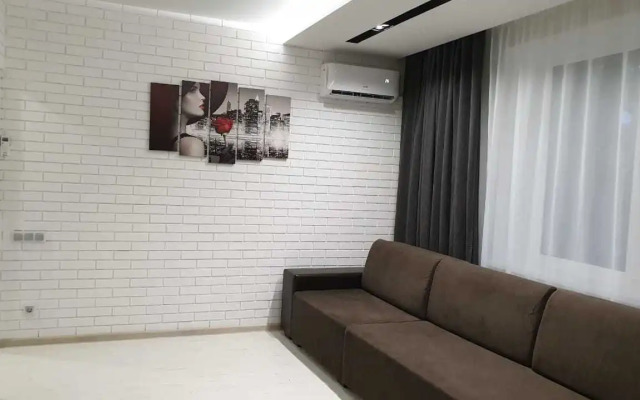 So Vsemi Udobstvami Apartments
