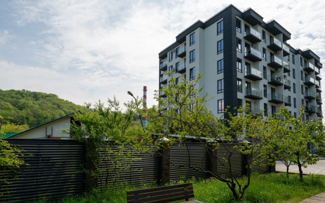 Studiya S Basseynom I Vidom Na Gory Apartments