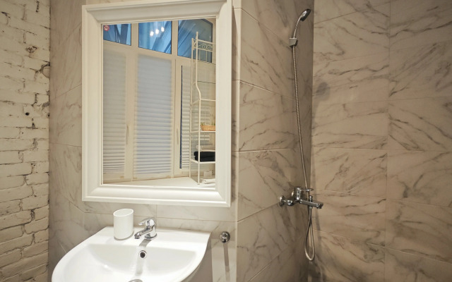 Апартаменты Двухуровневая студия в исторической части города