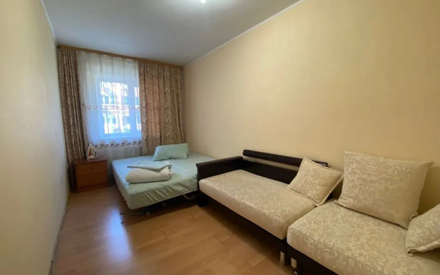 Na Ul. Pologaya 24 Flat