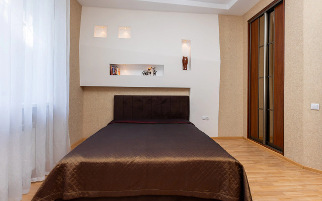 Na Ploschadi Pobedy Apartments
