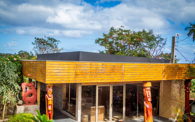 Отель Easter Island Eco Lodge