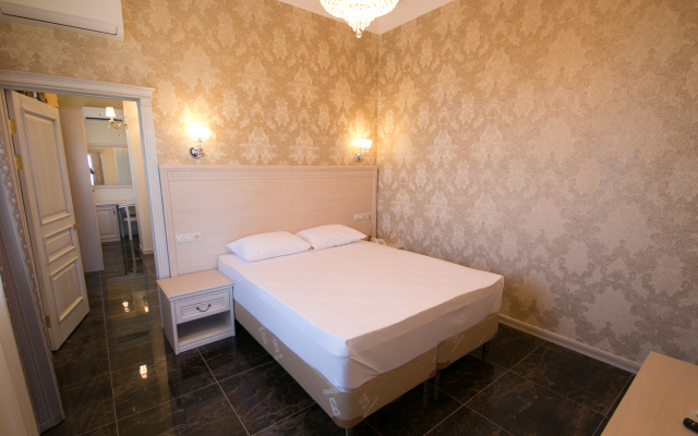 Goluboe Ozero Hotel