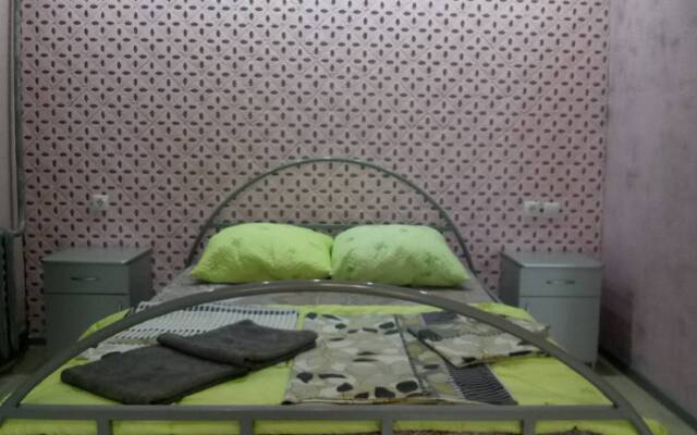 Апартаменты однокомнатные с балконом