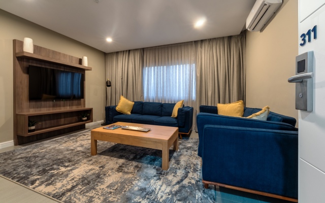 Central Hotel- Ridge