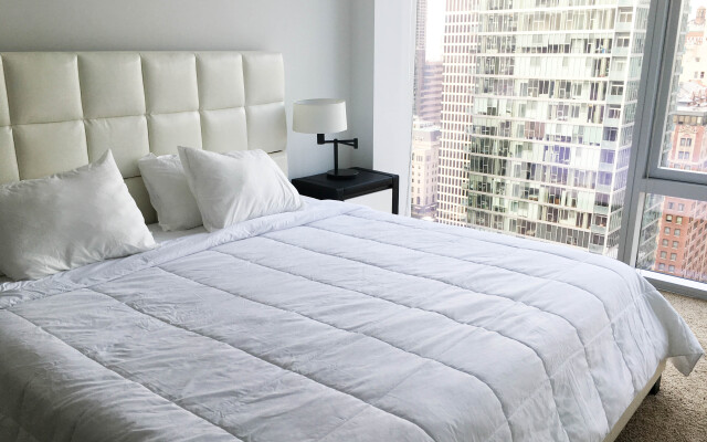 Corporate Suites in the Heart of Magnificent Mile Apartments