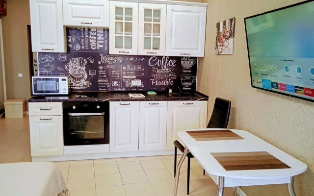 Prostornaya V 300 Metrakh Do Naberezhnoy Flat