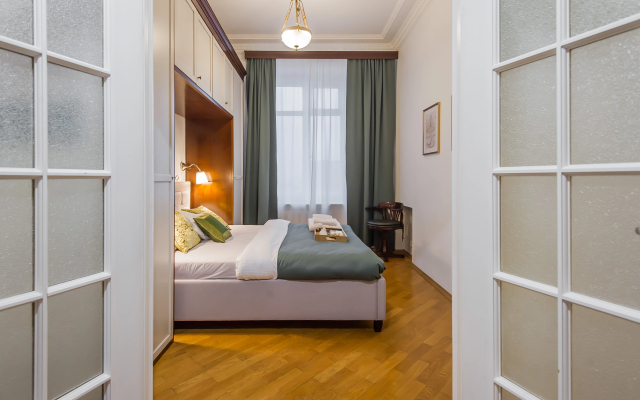 Квартира GM Apartments на 16 этаже Сталинской высотки