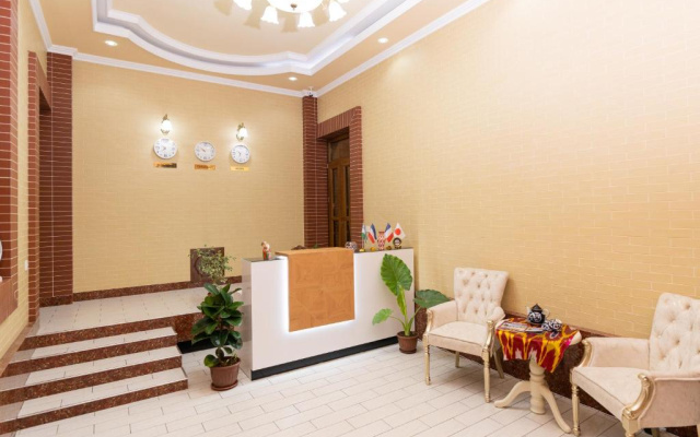 Hotel Crystal