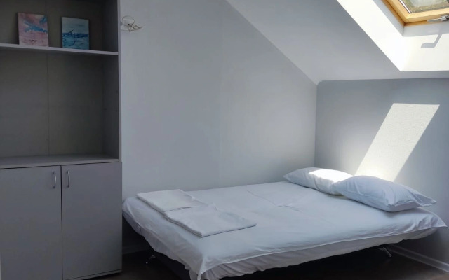 Prostornye i Komphortnye y Morya do 10 chelovek v H.Betta Apartments