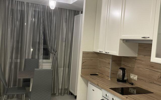 Lyuks Apartments
