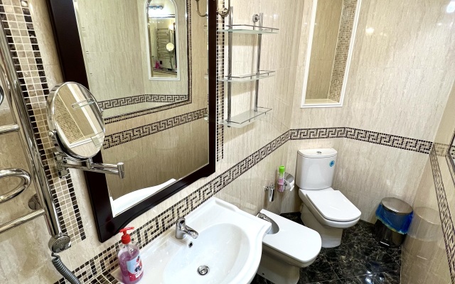 3-komnatnaya Premium Klassa Yarapartments na Sovetskoy 21 Flat
