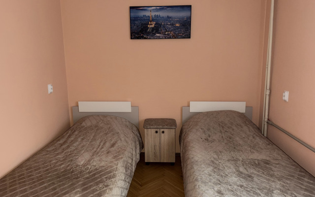 Апартаменты Уютные  двухкомнатные на площади Горького