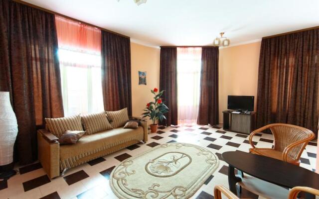 Vavilon Hotel