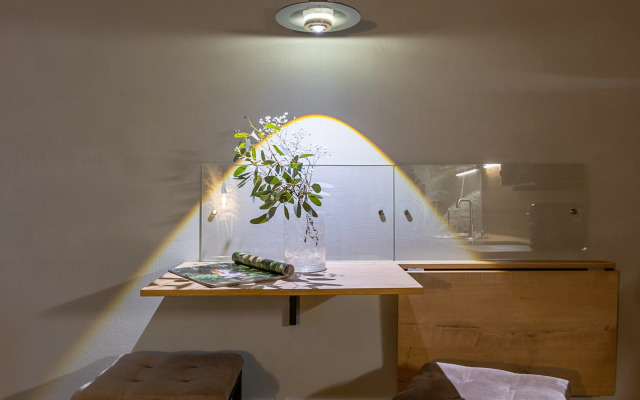 Квартира Ютно Колосья с качелью на балконе и видом на сосны в Зеленогорске