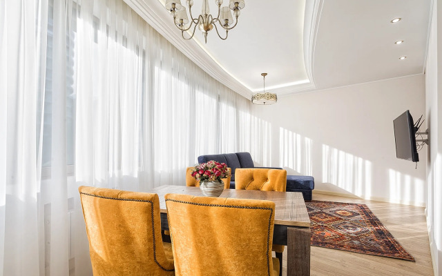 Zazerkalye Yalta Apartments
