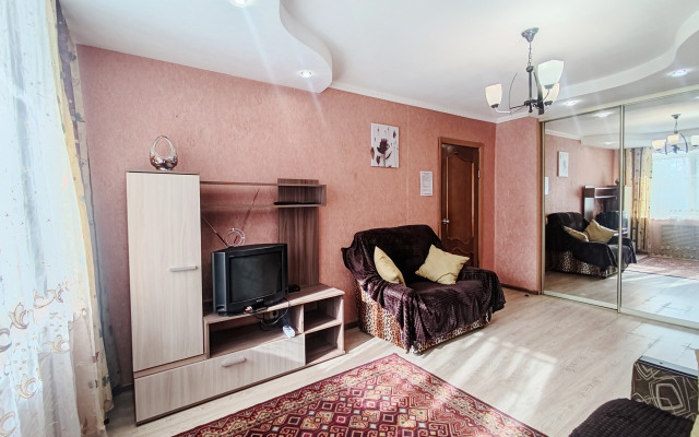 Na Komsomolskoy Flat