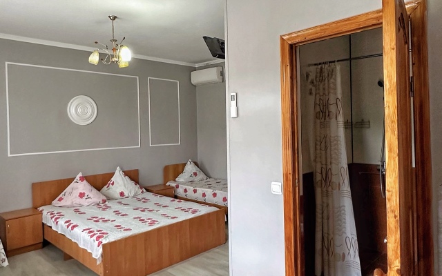 Aelo Guest House