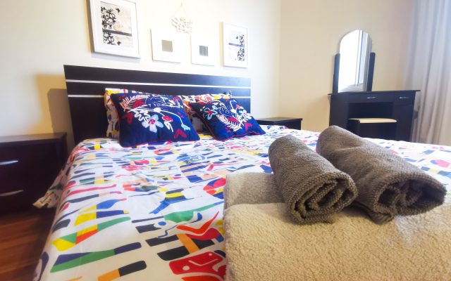 Flirty Flamingo Seaview Apartments
