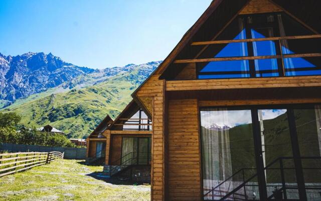 Checkin Kazbegi Apartments