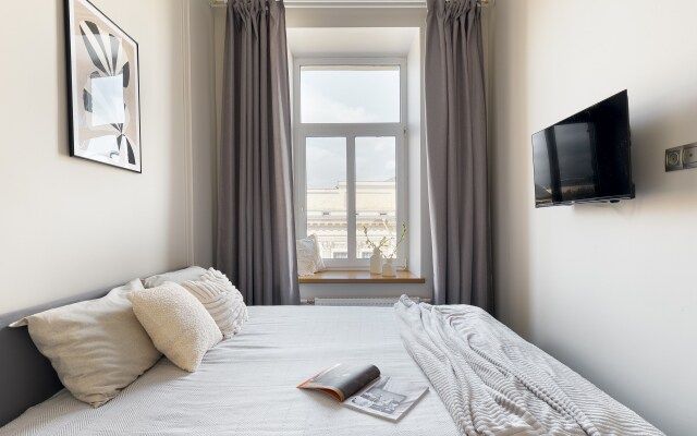 Апартаменты Напротив Казанского Собора