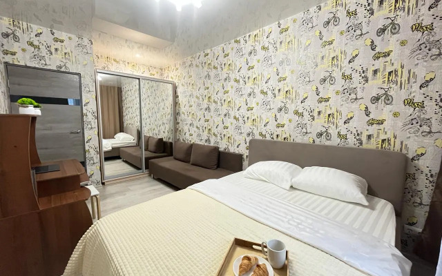 Апартаменты Уютные 3-комнатные на Июльских Днях 1к1