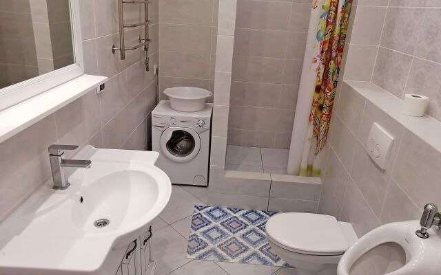 Апартаменты 086 Приморская 1