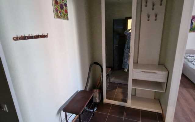25 Let Oktyabrya Istra Posutochno Flat