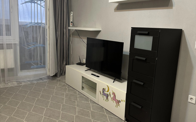Na Pervoy Beregovoy Linii Flat