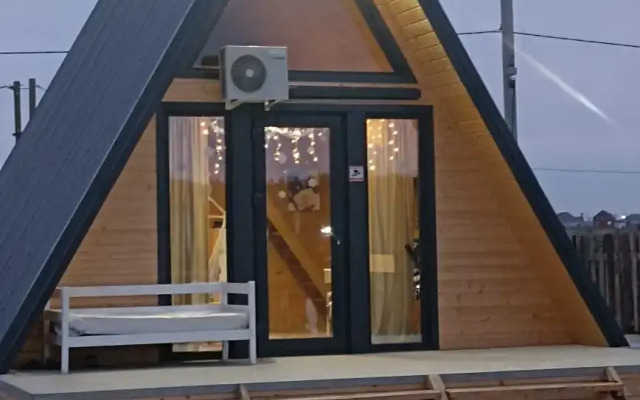 Частный дом с баней-бочкой