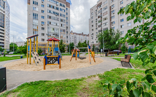 Trekhkomnatnaya St.metro Kozyya Sloboda Flat