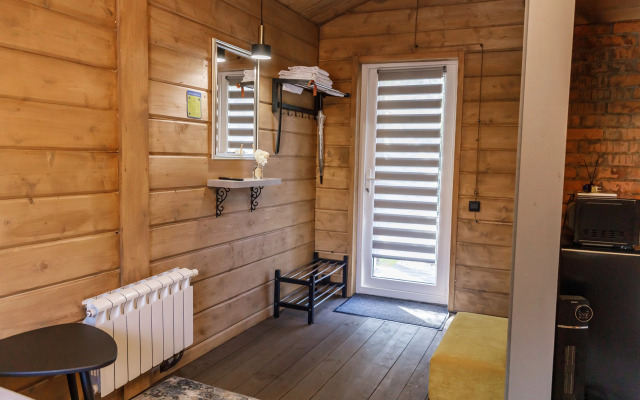 Na Lugovom 35m u reki v centre Zvenigorodava Private House