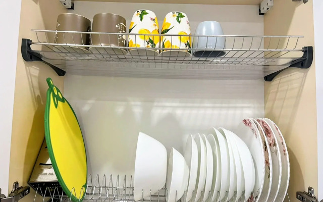 Ya doma na ulitse Cherokmanova 2 Flat