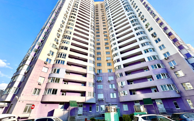 Uutnye Apartamenty v ZK Raduznyj Luks (ul. Solnecnaa 18)