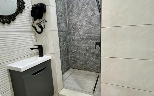 Uyutnaya Studiya v Samom Tsentre Flat