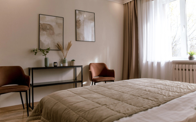 Апартаменты Двухкомнатные на Ленинградской 72