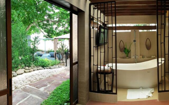 Dakak Park And Beach Resort Hotel