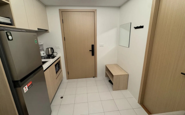 Milaya s Basseynom Ryadom s Morem Flat