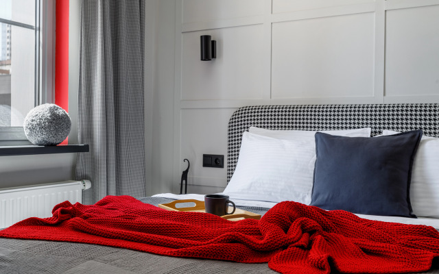 Апартаменты UzorApart Дизайнерская студия на набережной в центре города