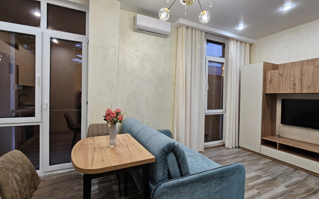 Uyutnaya Kvartira na Liliy 13 ot Homehotelsochi Apartments