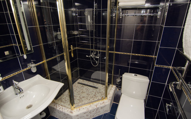 Hotel Elbrus Plaza (Elbrus Plaza)