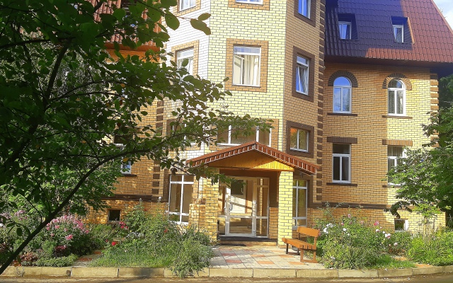 OPTs Yunost Apartments