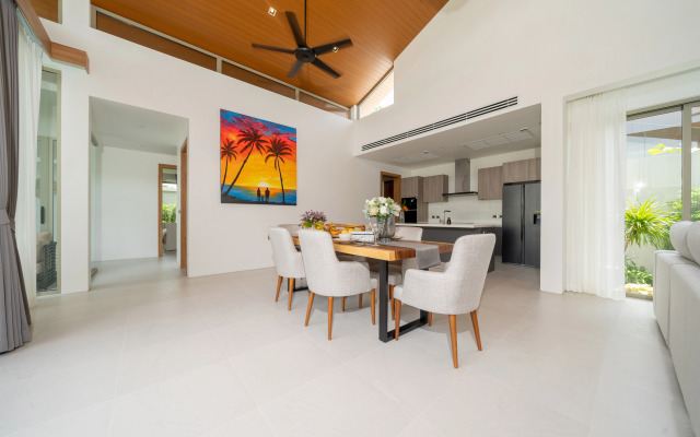 Luxury villa Bangtao with a Tropical Garden Villa