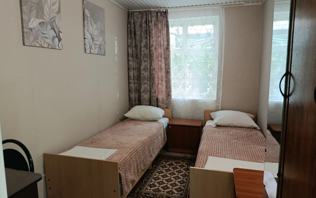 Na Tolstogo 30/1 Guest House