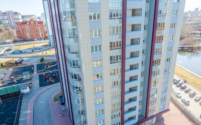 Na Yumasheva 13 Apartments