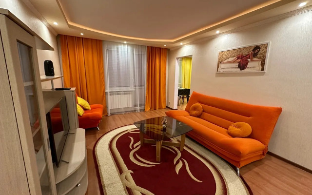 Cozy Two-room apartment on Stakhanova 40
