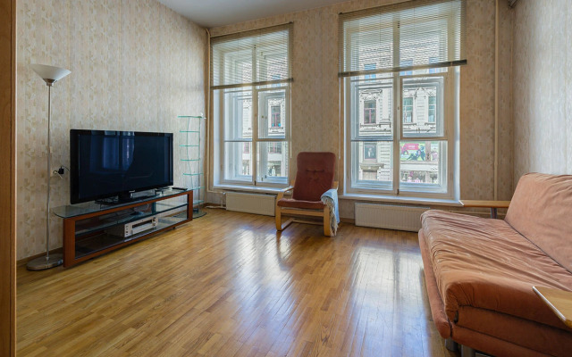 Апартаменты на Невском