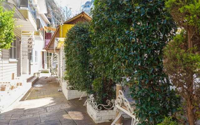 Ryadom S Gostinitsey Zhemchuzhina Apartments