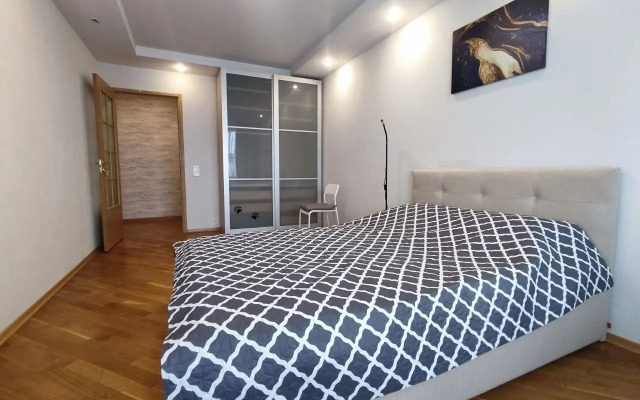 Квартира Двухкомнатная С Большой Кухней